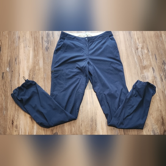 L.L. Bean - Picture 1 of 7